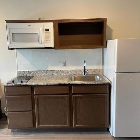 Woodspring Suites Detroit Madison Heights Exteriér fotografie